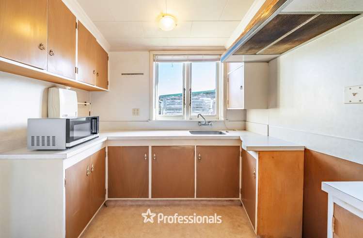 87 Penrose Street Woburn_10