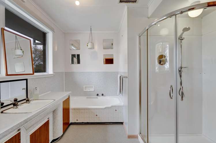 1634 Mountain Road Inglewood_17