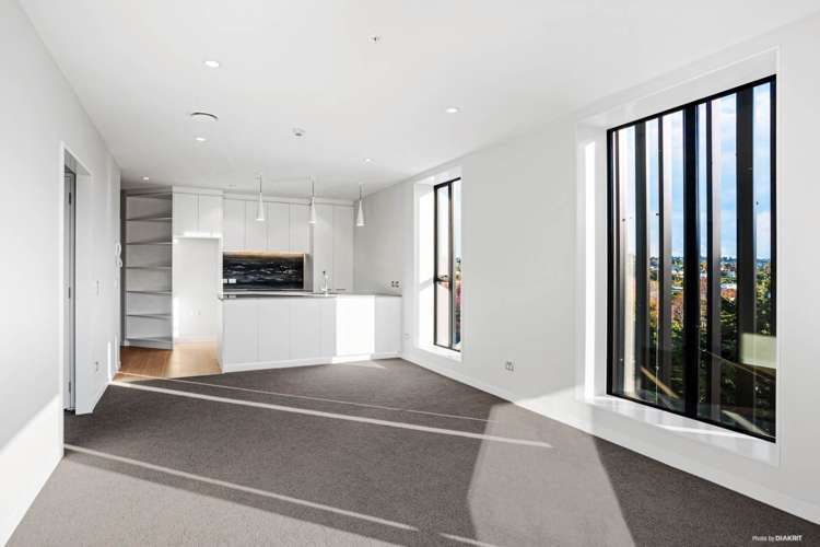 103/4 Bute Road Browns Bay_2