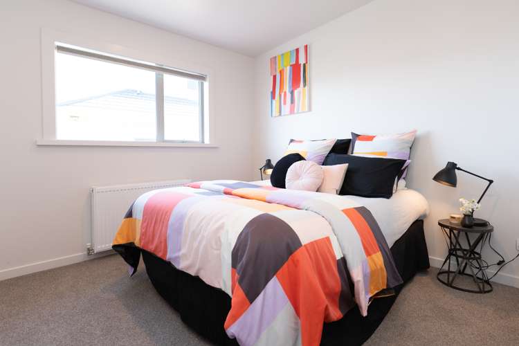 18 Birkhall Grove Strathmore Park_11