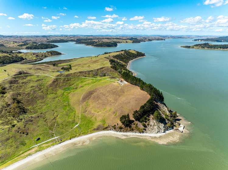 140 Beatson Road Whakapirau_32
