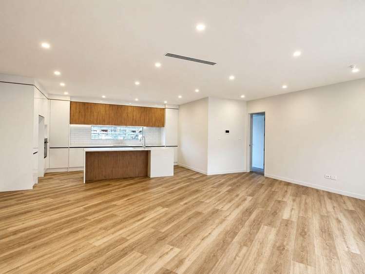 438 Te Taruna Drive_1