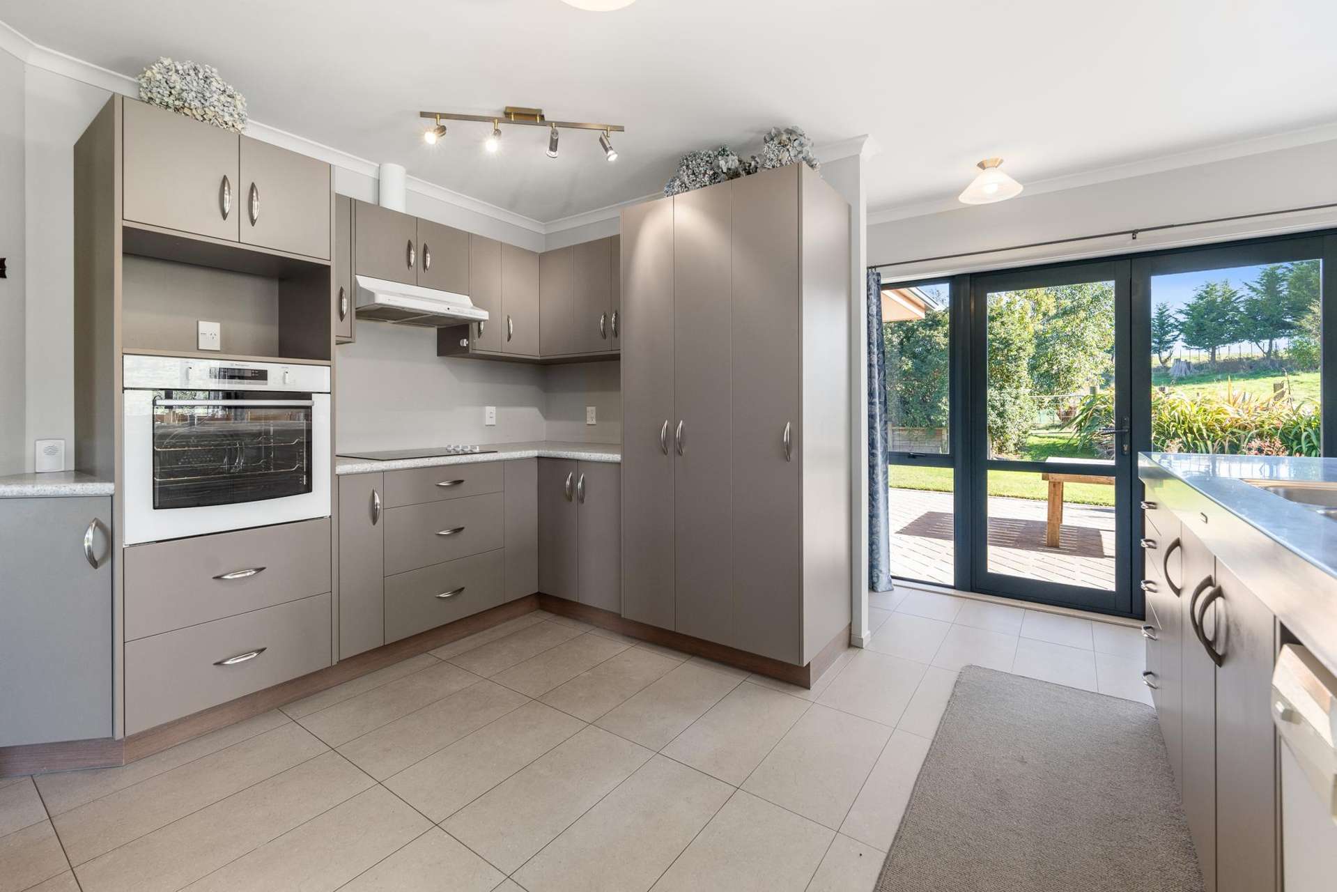 65 Monteith Street Halcombe_0