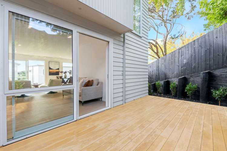 Lots 1-5/28 Girrahween Drive Totara Vale_11