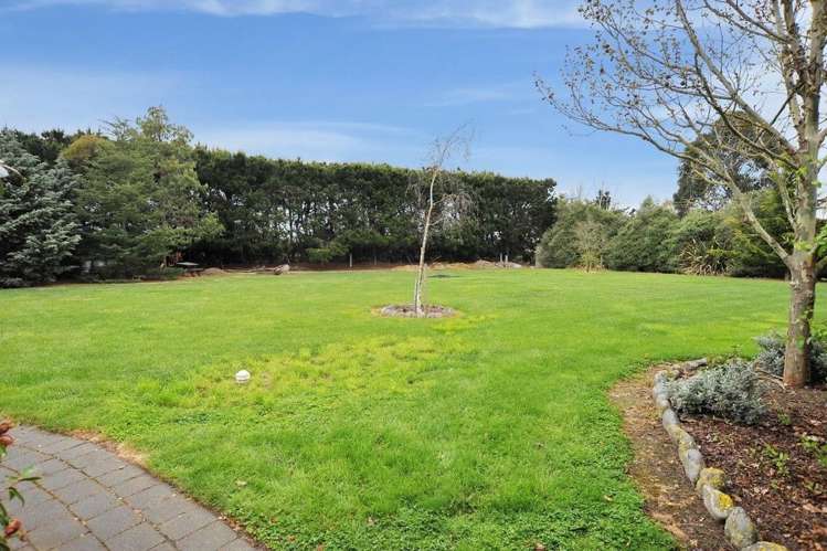 454 Johns Road Fernside_27