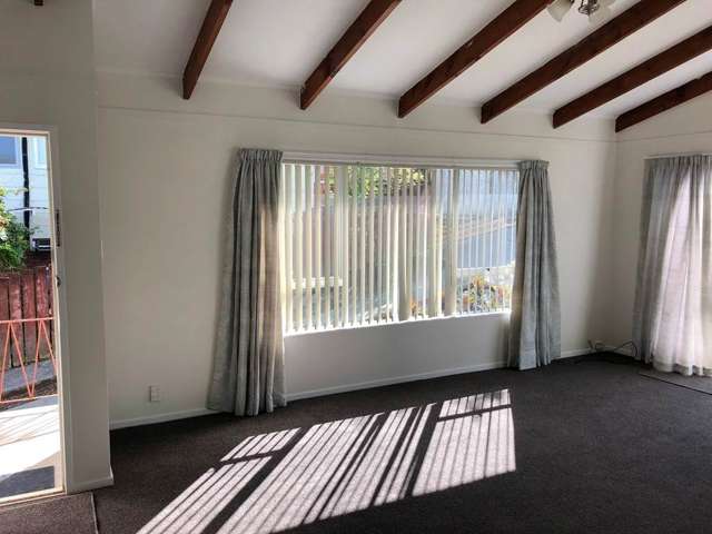31 Triangle Road Massey_2