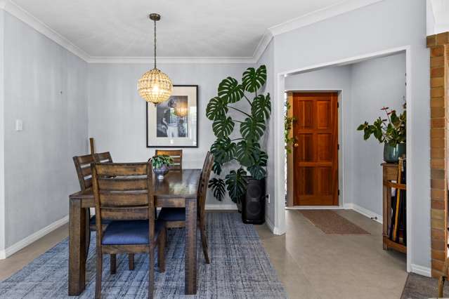 59 Whiting Crescent Greenmeadows_2