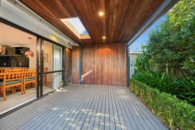 75C Waiatarua Road_3