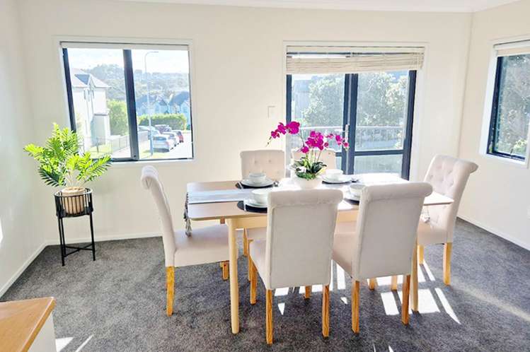 88 Fields Parade Oteha_2