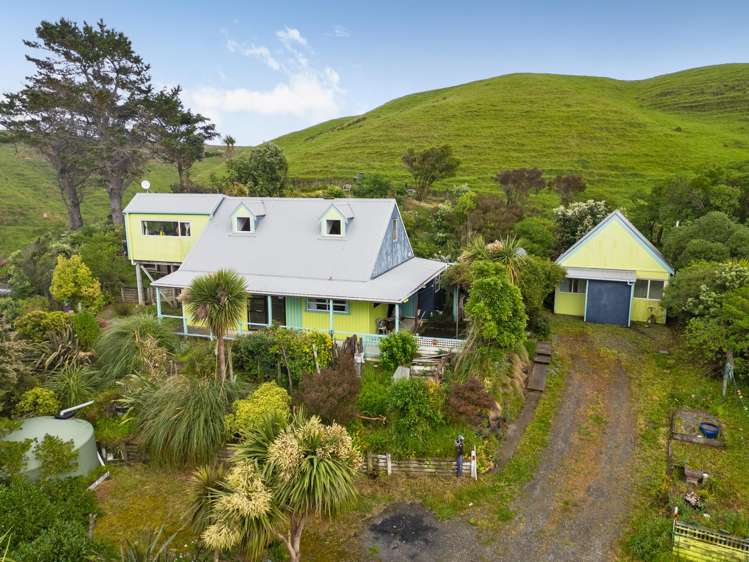 22 Whangaimoana Beach Road Whangaimoana_25