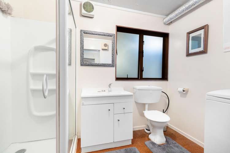 279 Fernhill Road Fernhill/Sunshine Bay_10