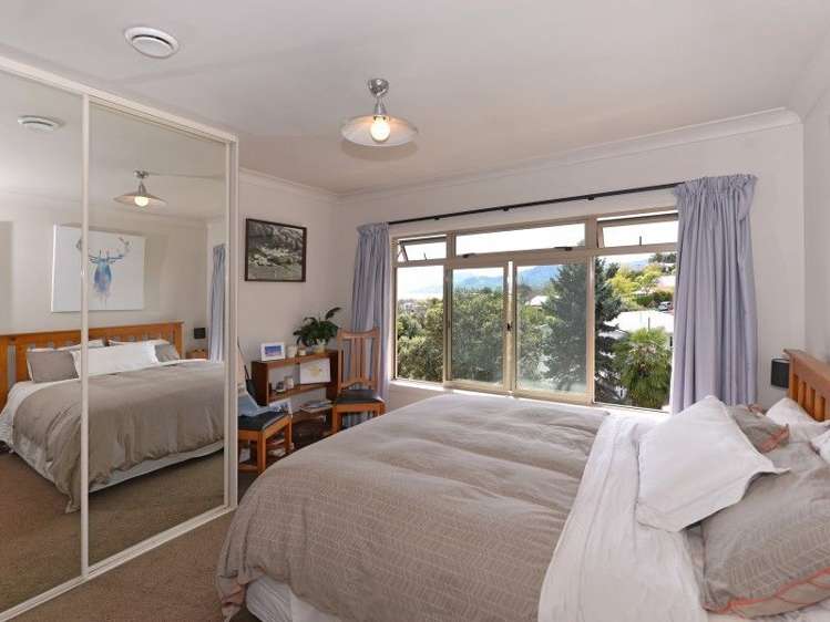 2 Queens Road Stepneyville_11