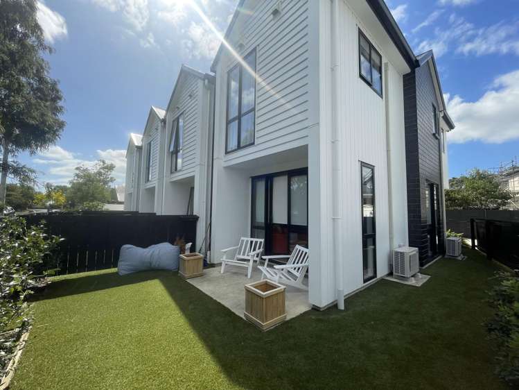 1/28 Riverview Road Panmure_0