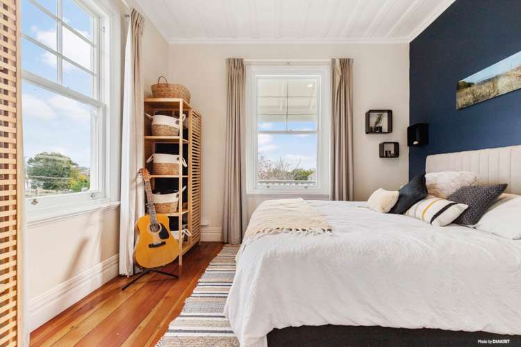 300 Kingseat Road Kingseat_15