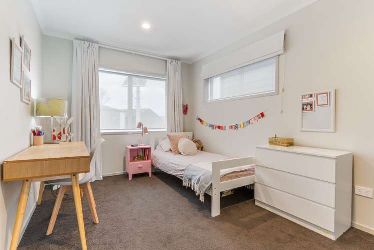 35 Whakawhiti Loop Avondale_13