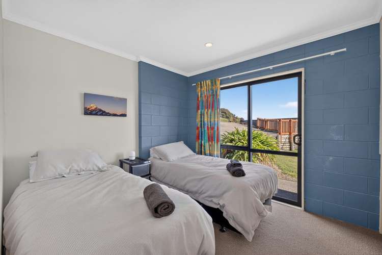 6 Doris Faigan Lane Charteris Bay_13
