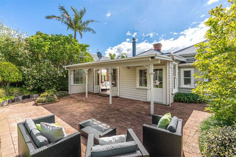 3 Turnbull Road Narrow Neck_22