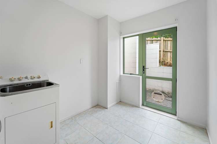 20 Caversham Drive Torbay_18