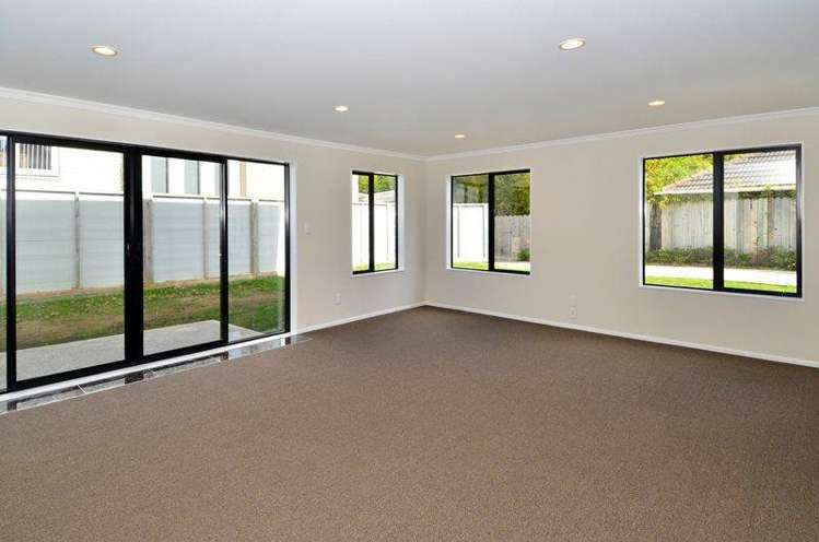 219 Hill Road The Gardens_4