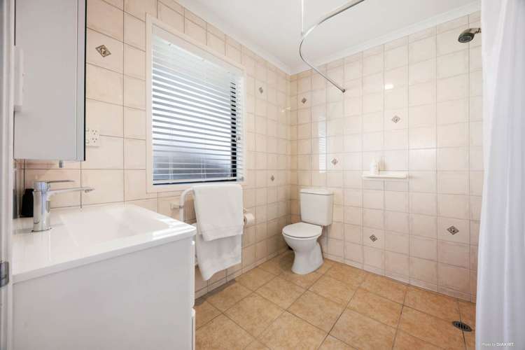 4A West Hoe Road Orewa_14