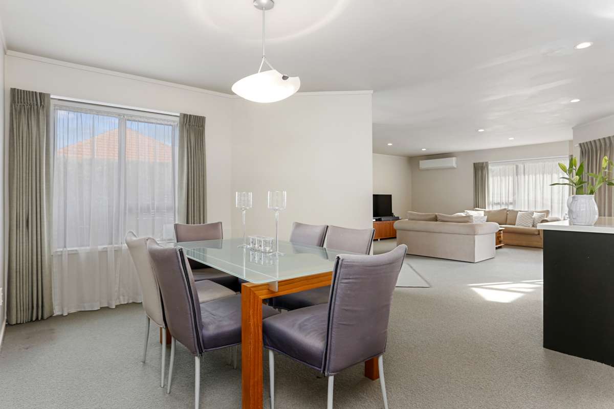 2/47 Alverston Street_1