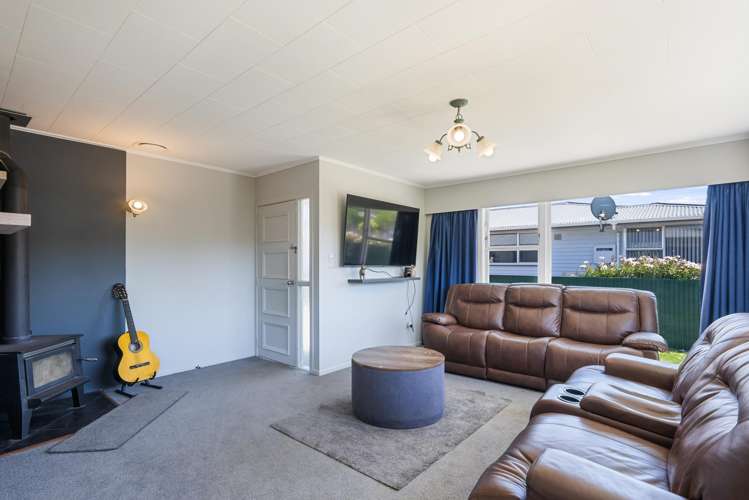 13 Wetherby Grove Wainuiomata_2