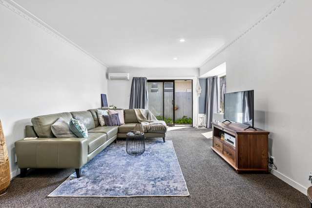2/19 Molesworth Place Somerfield_2