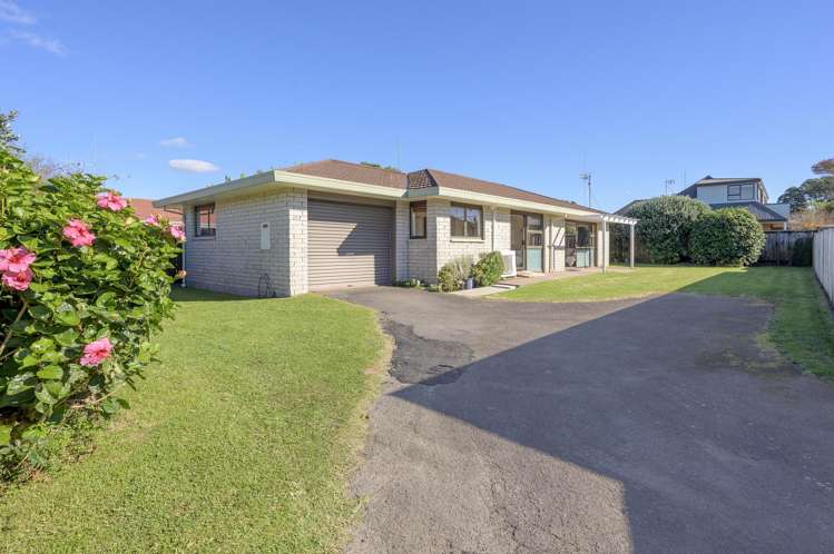 37 Ridge Street Otumoetai_16