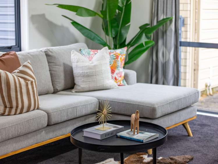 8 Harvard Court Melville_9