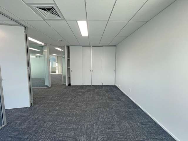 Unit 4/33 Apollo Drive Rosedale_4