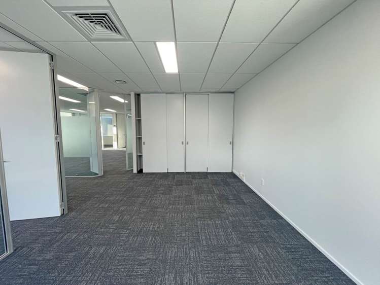 Unit 4/33 Apollo Drive Rosedale_4