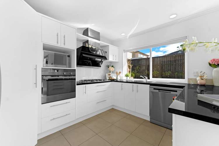 8 Pickaberry Avenue Karaka_6