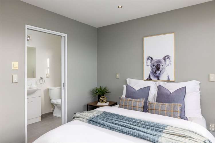 543 Barbadoes Street Edgeware_8