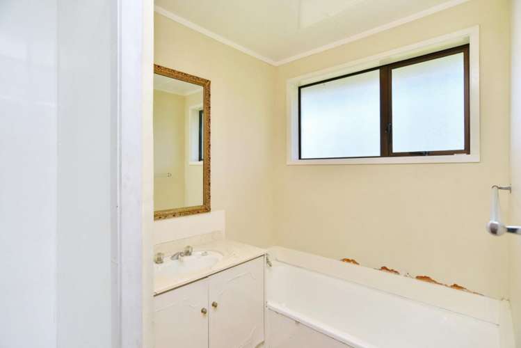 5 Ballymena Drive Belfast_16