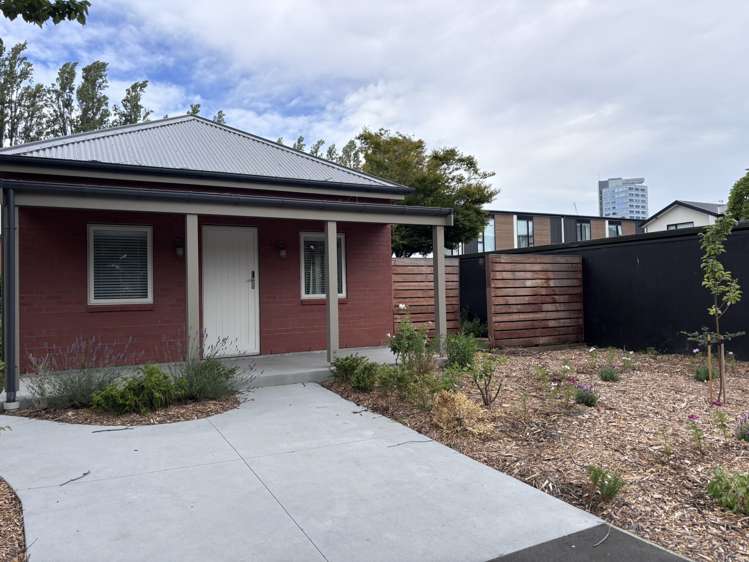 172 Kilmore Street_0