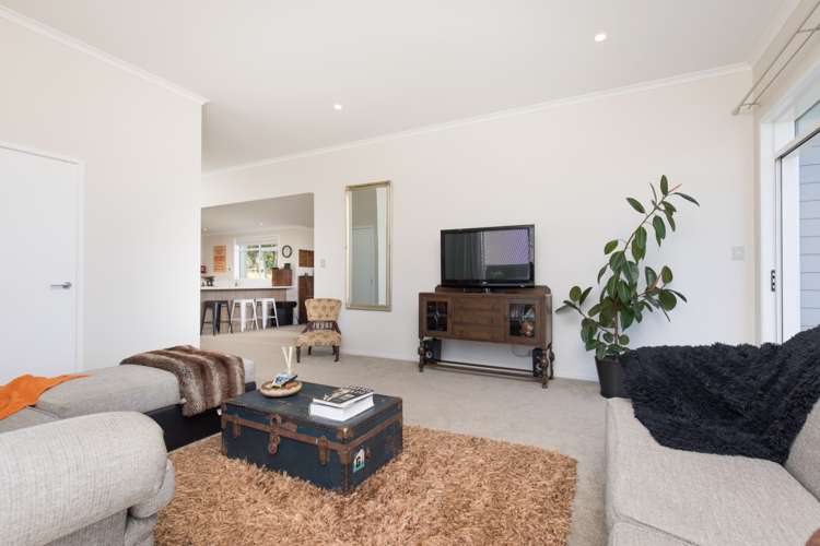 8 Ridge View Crescent Pukekohe_6