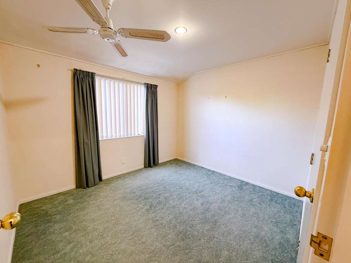 1/202 Southampton Street West_5