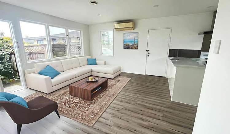 2/5 Lynton Road Mount Wellington_0