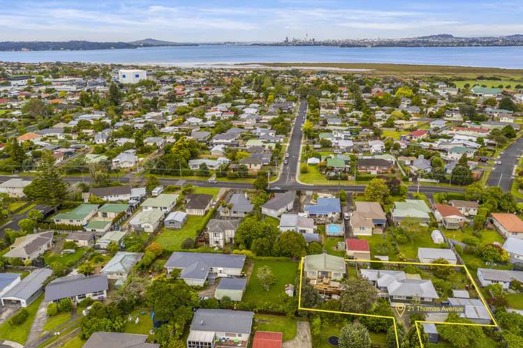 21 Thomas Avenue Te Atatu Peninsula_17