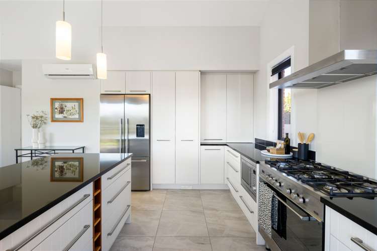 39 Pengover Avenue Leamington_10