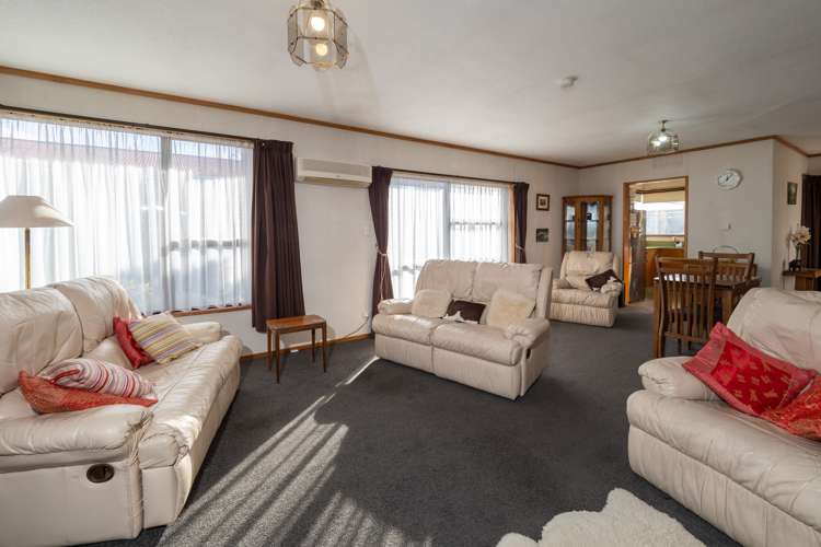 2/350 Burnett Street Ashburton_0