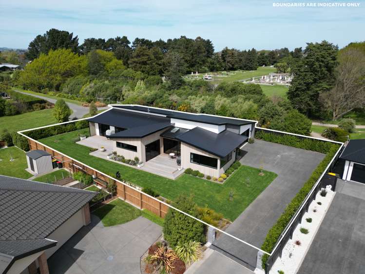 5 Carnaveron Drive Lincoln_1