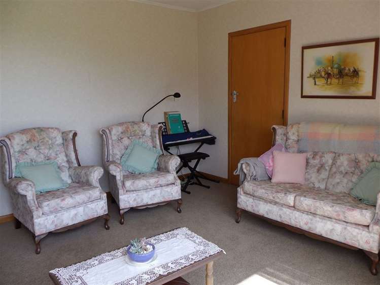 207 Fergusson Drive Thames_11