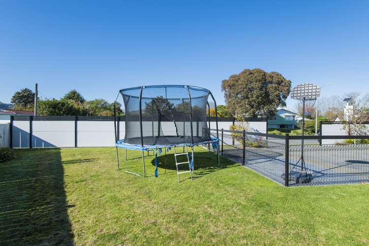 55 Lytton Road Riverdale_16