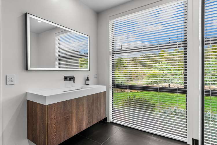 136 Karanui Road Kamo_24