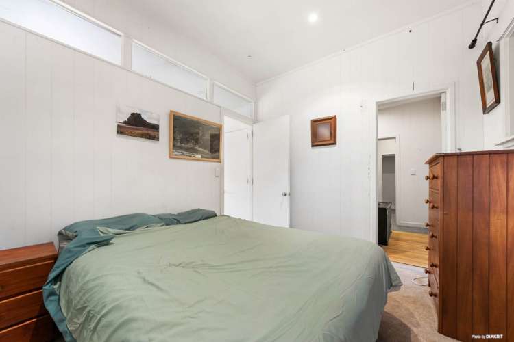 74 Rayner Road Piha_15