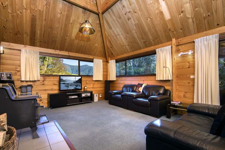 6a Beach Road Waikawa_3