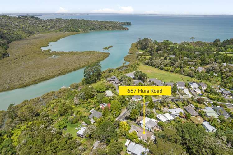 667 Huia Road Parau_31