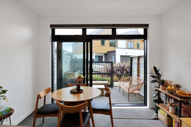 7 Glen Evans Crescent 1270_3