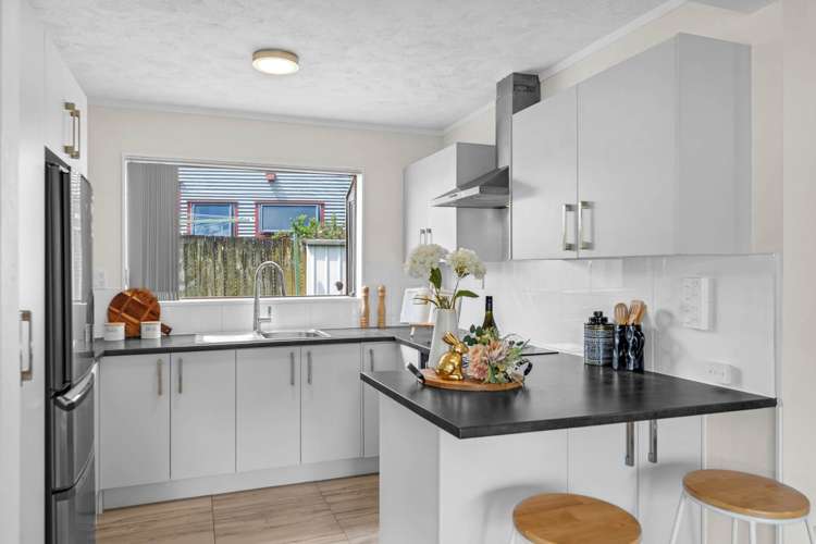 18 Greenstone Place Clover Park_14